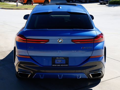 Used 2020 BMW X6 M50i image 11