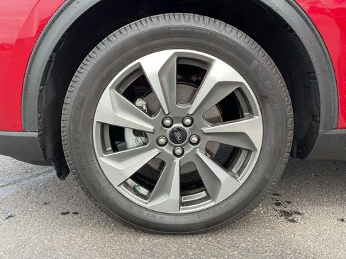 Used 2023 Ford Escape Platinum image 9