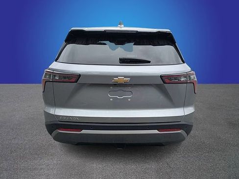 Used 2025 Chevrolet Equinox LT FWD image 4