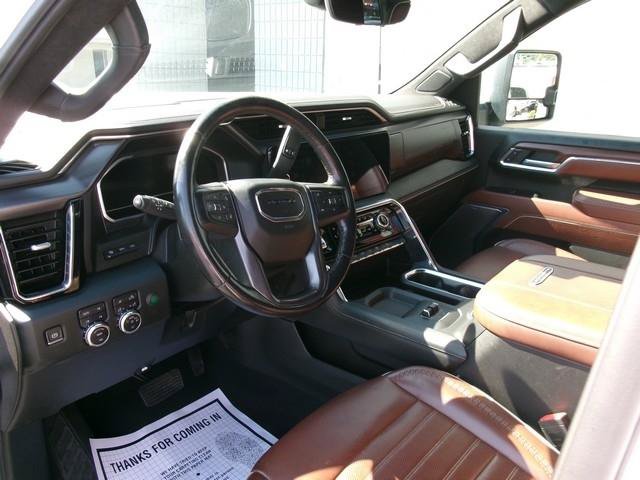 Used 2024 GMC Sierra 2500 Denali Ultimate AWD/4WD image 12