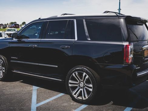 Used 2019 GMC Yukon Denali w/ Denali Ultimate Package AWD/4WD image 29
