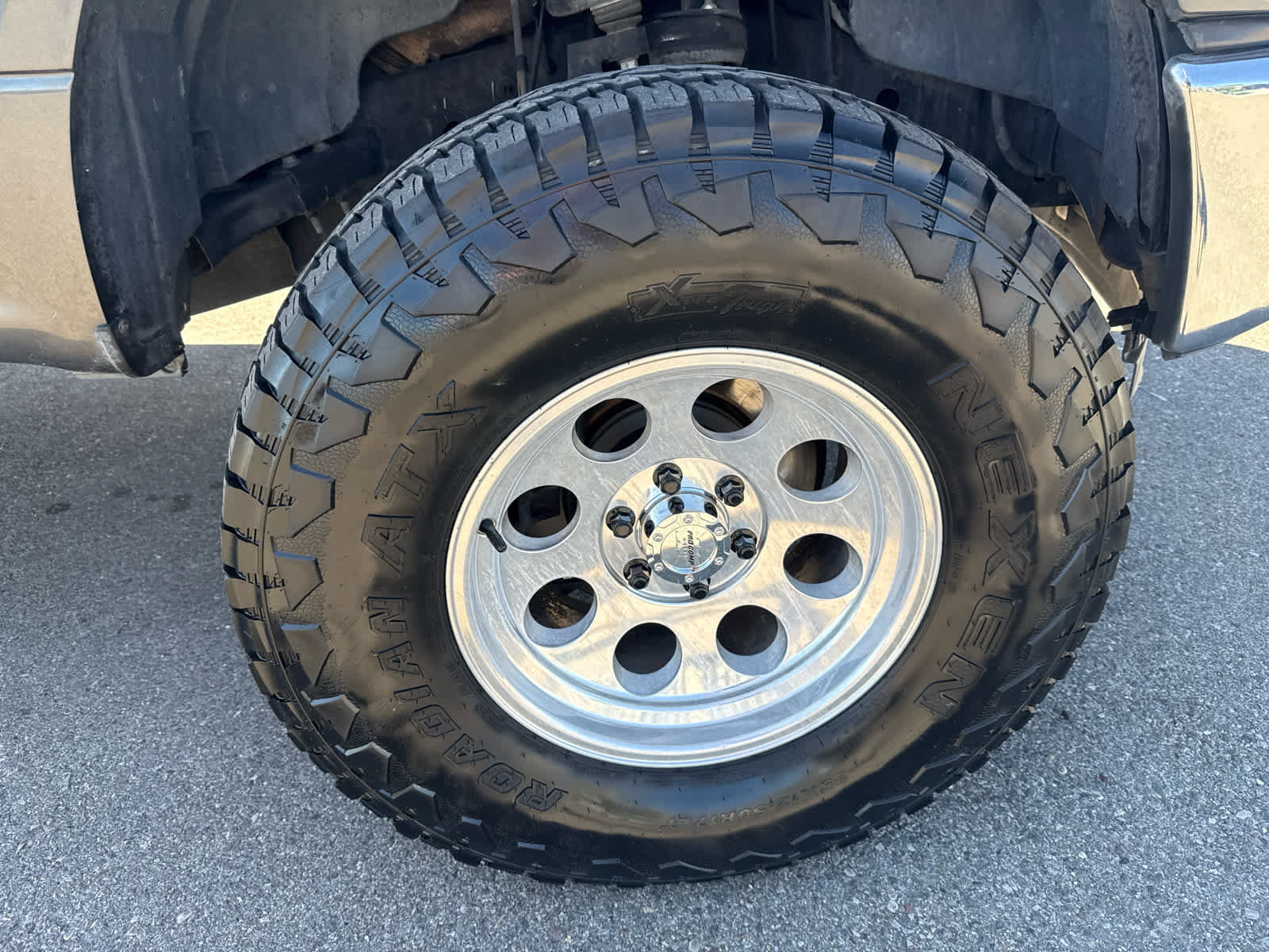 Used 2016 Ford F150 XLT AWD/4WD image 9