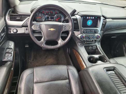Used 2016 Chevrolet Tahoe LT w/ Luxury Package RWD image 16