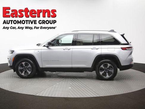 Used 2022 Jeep Grand Cherokee Limited 4xe w/ Luxury Tech Group II AWD/4WD image 63