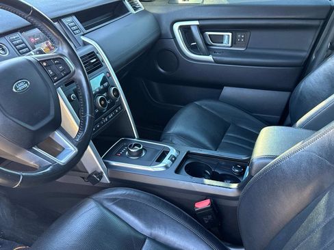 Used 2017 Land Rover Discovery Sport HSE image 19