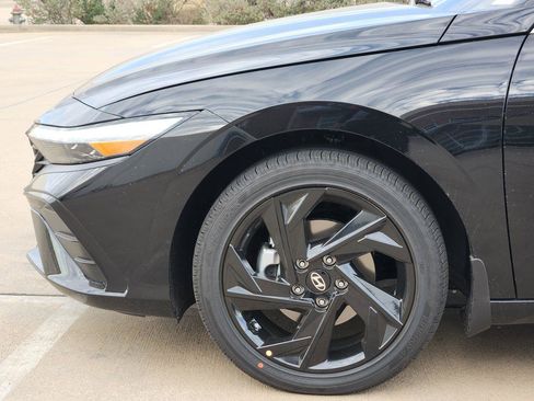 New 2026 Hyundai Elantra SEL Sport Premium image 5