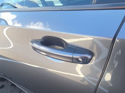 Used 2018 Honda Accord Sport image 17