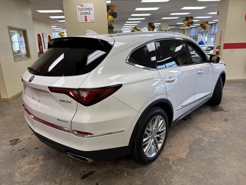 Used 2023 Acura MDX SH-AWD w/ Advance Package image 21