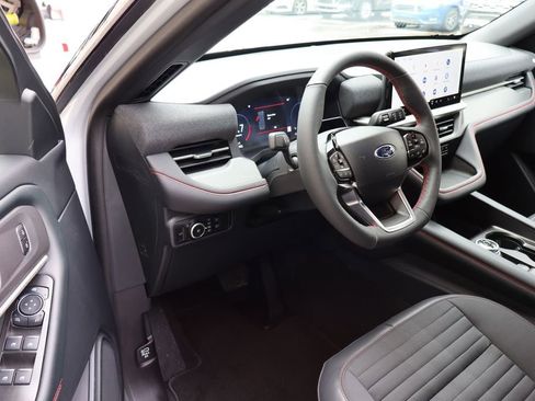 New 2026 Ford Explorer ST-Line w/ ST-Line Street Pack image 4