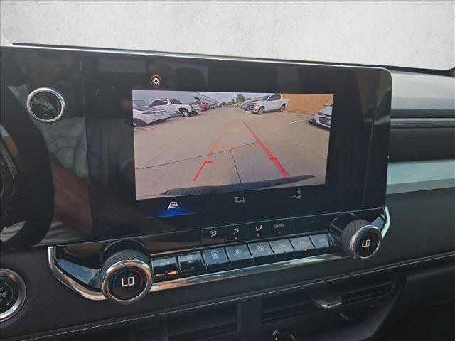 Used 2024 Chevrolet Colorado LT w/ LT Convenience Package RWD image 14