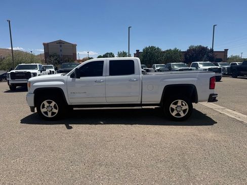 Used 2015 GMC Sierra 2500 Denali w/ Duramax Plus Package AWD/4WD image 9