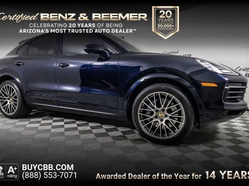 Used 2023 Porsche Cayenne Coupe AWD/4WD image 1