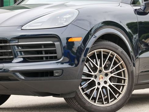 Certified 2023 Porsche Cayenne Platinum Edition AWD/4WD image 9
