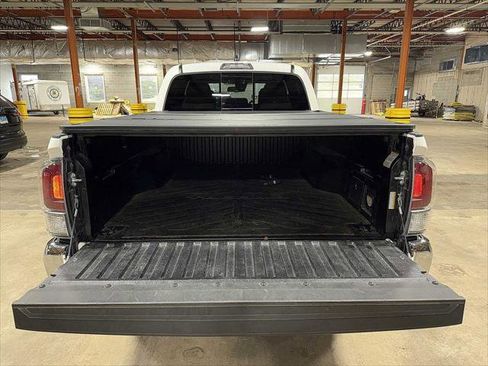 Certified 2023 Toyota Tacoma TRD Off-Road image 11
