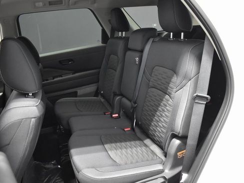 New 2025 Nissan Pathfinder SV image 28