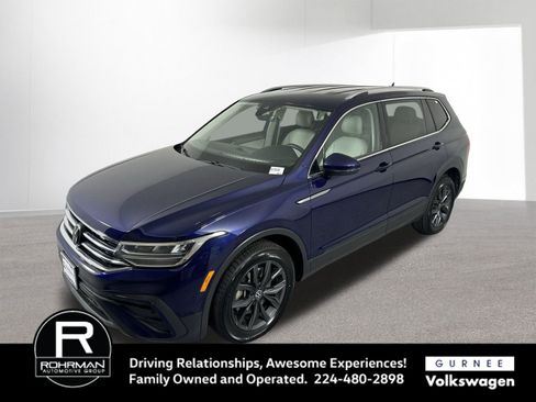 Used 2022 Volkswagen Tiguan SE image 2