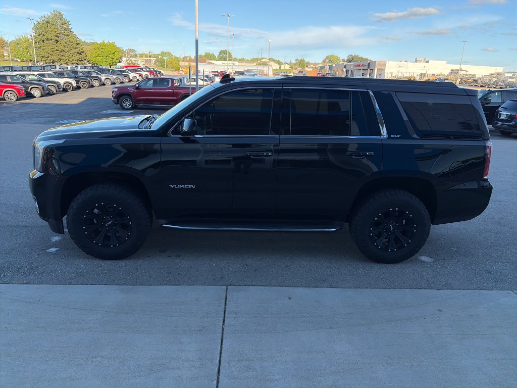 Used 2017 GMC Yukon SLT w/ Open Road Package AWD/4WD image 4