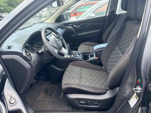 Certified 2019 Nissan Rogue Sport SV w/ Technology Package AWD/4WD image 5