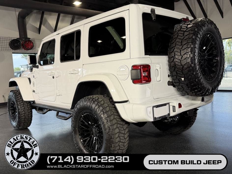 Used 2024 Jeep Wrangler High Altitude AWD/4WD image 16