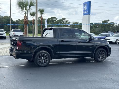 Certified 2023 Honda Ridgeline Sport image 6