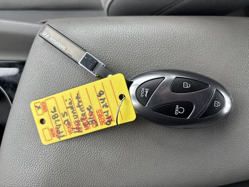 Used 2025 Hyundai Elantra SEL image 33