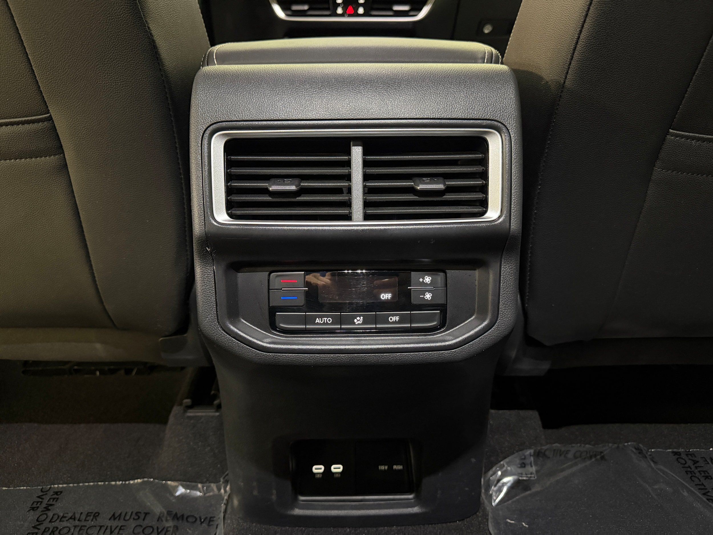 Used 2025 Volkswagen Atlas SE AWD/4WD image 12