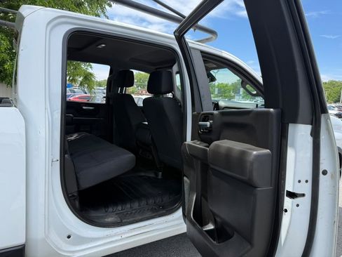 Used 2021 Chevrolet Silverado 2500 W/T AWD/4WD image 73