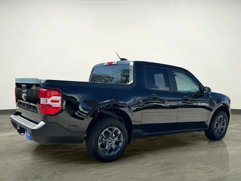 Certified 2025 Ford Maverick XLT w/ Equipment Group 302A image 10