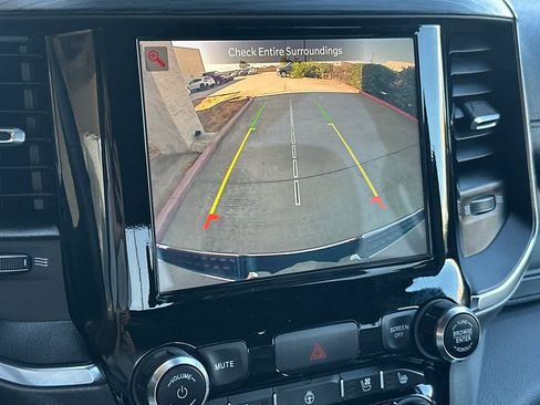 Used 2024 RAM 1500 Laramie image 17