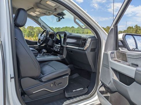 Used 2022 Ford F150 Lariat w/ FX4 Off-Road Package image 39