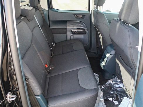 New 2025 Ford Maverick XL image 18