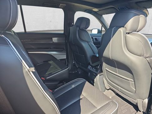 New 2026 Cadillac Vistiq Platinum w/ LPO, Floor Liner Package image 11