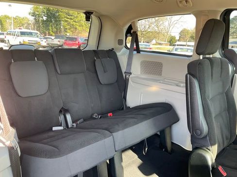Used 2017 Dodge Grand Caravan SE w/ Power Window Group image 15