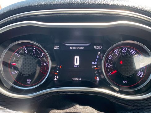 Used 2018 Dodge Challenger SXT Plus RWD image 9