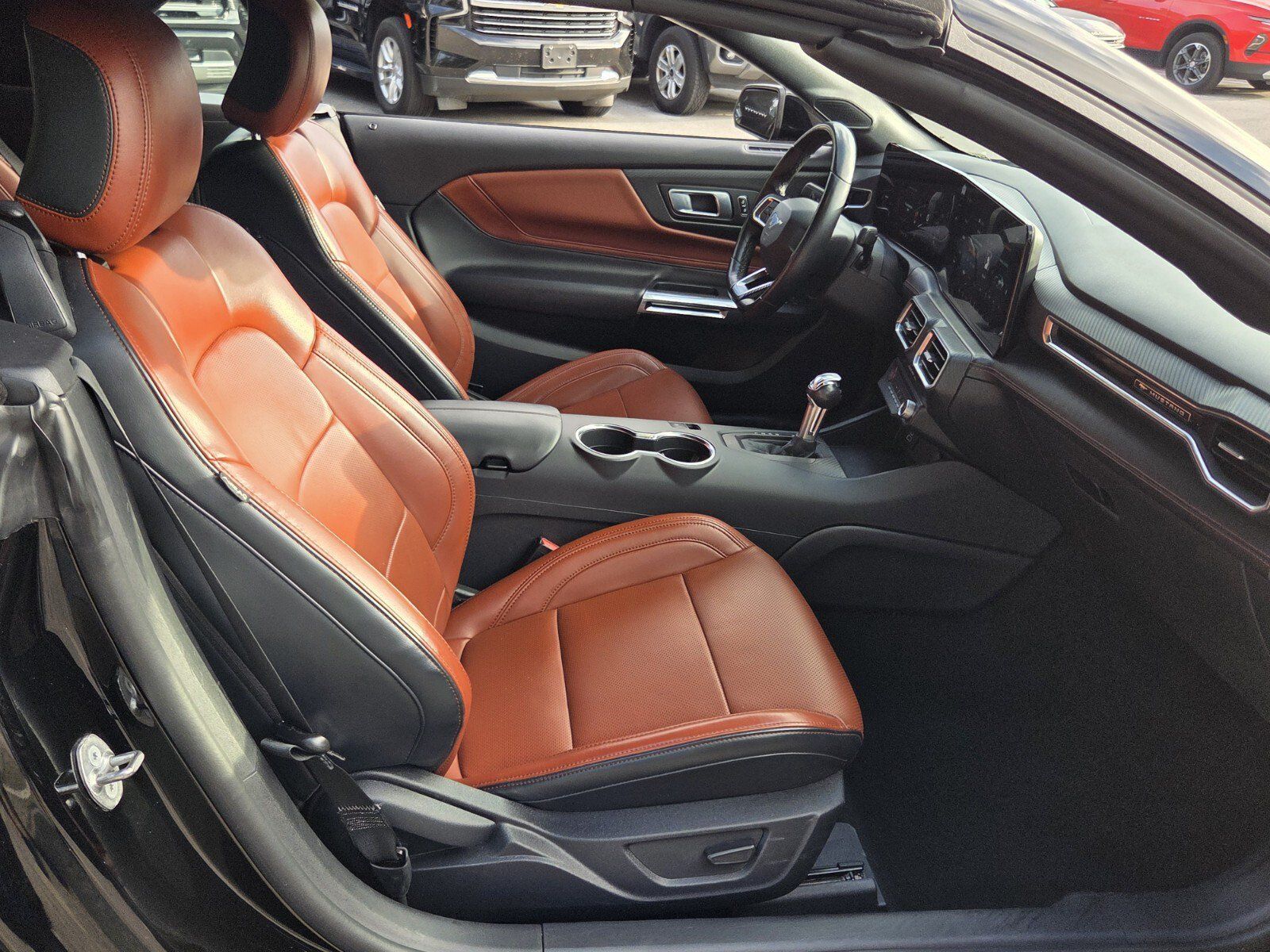 Used 2025 Ford Mustang Premium RWD image 21