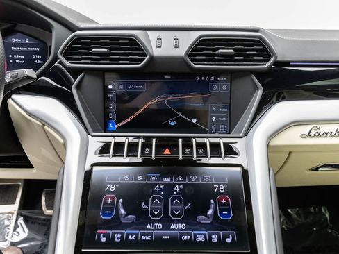 Used 2019 Lamborghini Urus image 9