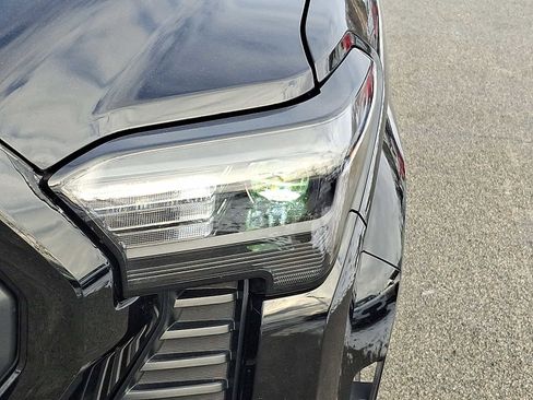 Certified 2024 Toyota Tacoma SR5 image 12