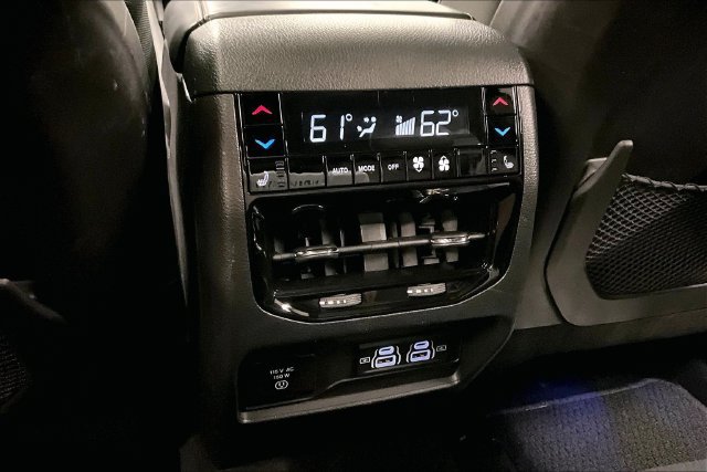 Used 2025 Jeep Grand Cherokee Summit w/ Obsidian Package AWD/4WD image 33
