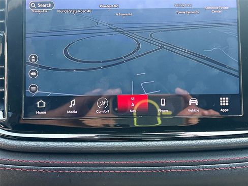 Used 2025 Dodge Durango GT image 13