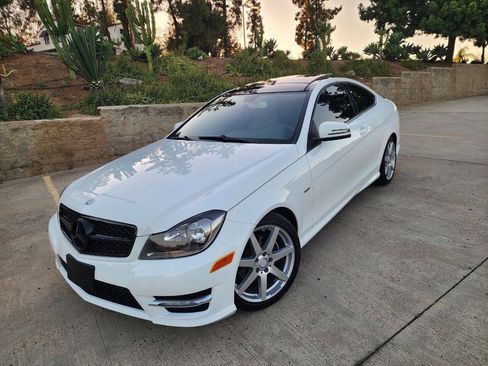 Used 2013 Mercedes-Benz C 250 Coupe image 1
