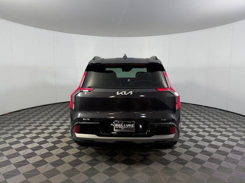 Used 2024 Kia EV9 GT-Line AWD/4WD image 9