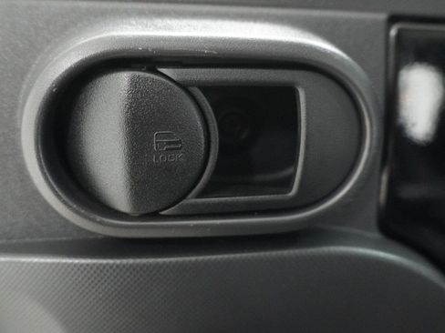 Used 2008 Jeep Wrangler Unlimited Rubicon w/ Dual Top Group AWD/4WD image 18