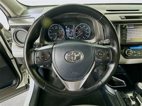 Used 2017 Toyota RAV4 Limited image 22