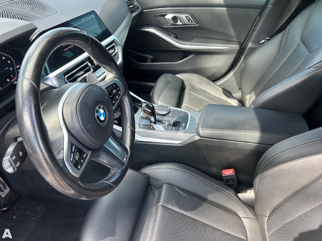 Used 2022 BMW 330i Sedan w/ M Sport Package RWD image 19