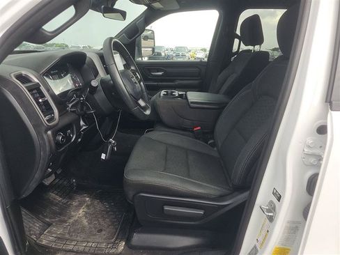 Used 2025 RAM 1500 Tradesman AWD/4WD image 6
