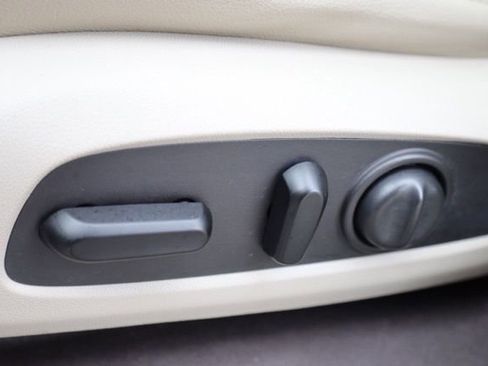 Used 2017 GMC Acadia Denali w/ Technology Package image 17