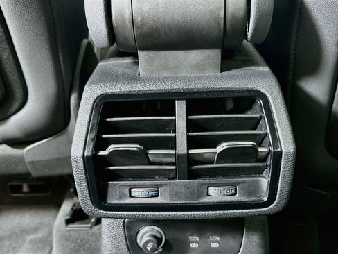 Used 2025 Audi Q3 2.0T Premium AWD/4WD image 24