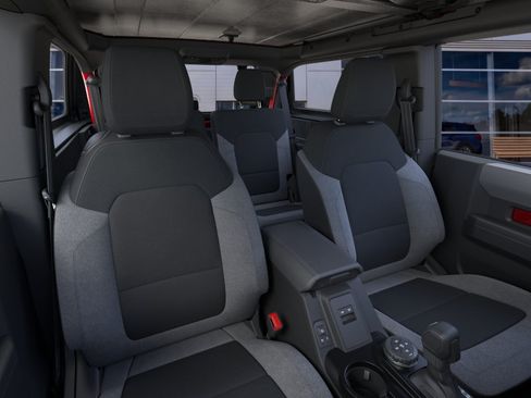 New 2026 Ford Bronco 2-Door w/ Sasquatch Package AWD/4WD image 10