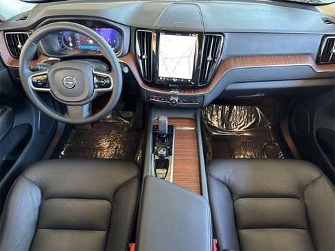 Certified 2023 Volvo XC60 B5 Plus image 12
