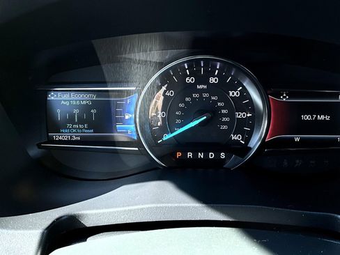 Used 2018 Ford Explorer XLT w/ Equipment Group 202A image 15